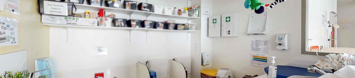 001 - Boulogne Aguessau salle d change pour les enfants