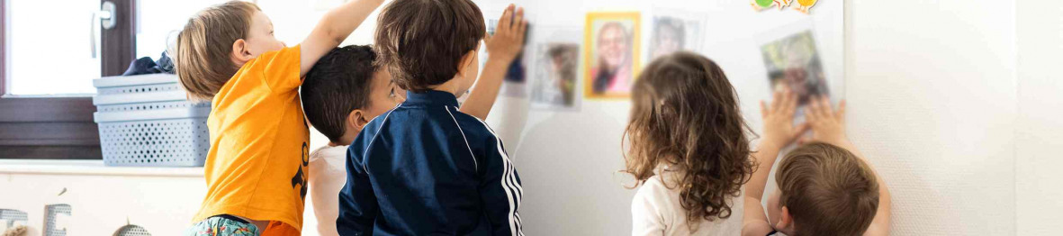 181 - Babilou Saint-Gervais Le Fayet activité avec un groupe d'enfants