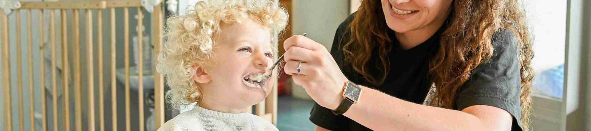 581 - Babilou Montpellier Nuage temps de repas enfant et professionnelle