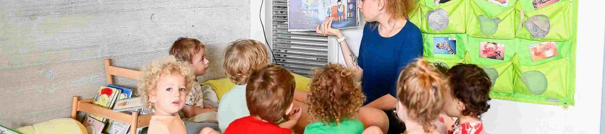 581 - Babilou Montpellier Nuage coin lecture avec les enfants