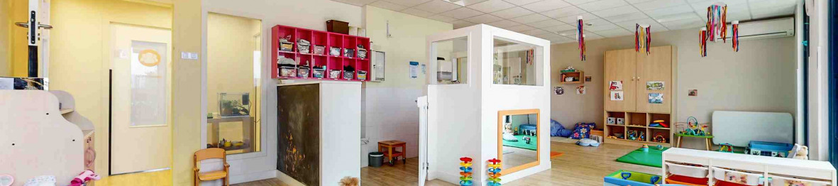 668 - Babilou Boulogne Gallieni 85 salle de jeux avec dinette 