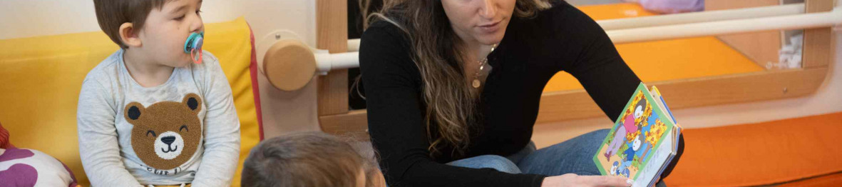 702 - Villepreux Entrepreneurs 1 coin lecture professionnelle et enfants