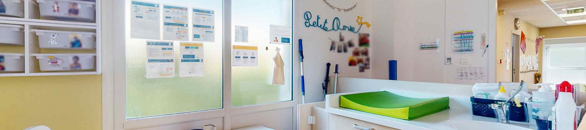 702 - Villepreux Entrepreneurs 1 salle de change