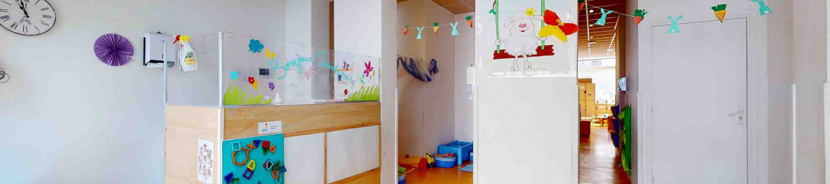 242 - Babilou Nice Meyerbeer - espace avec différents pôles de jeux