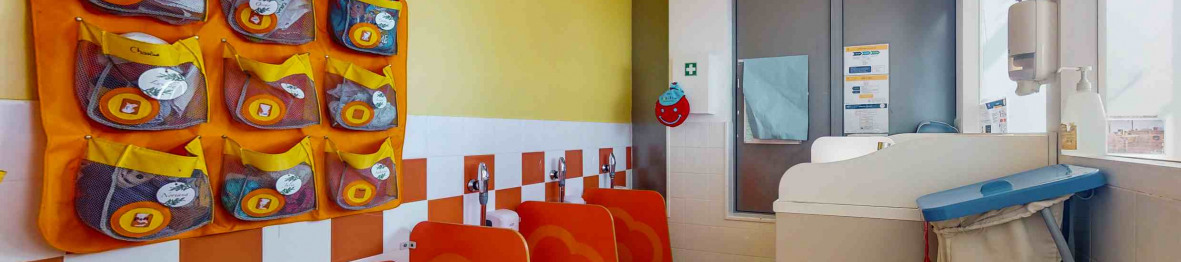 474 - Babilou Clichy Chancé Milly - salle de change