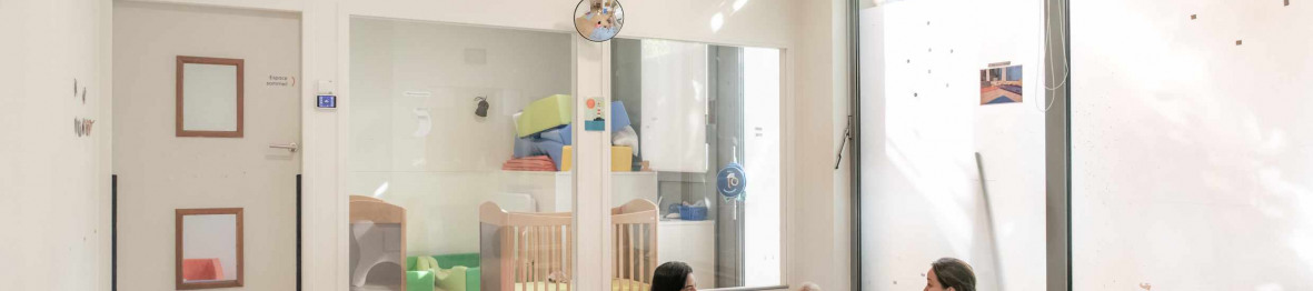 474 - Babilou Clichy Chancé Milly - groupe d'enfants avec des professionnelles