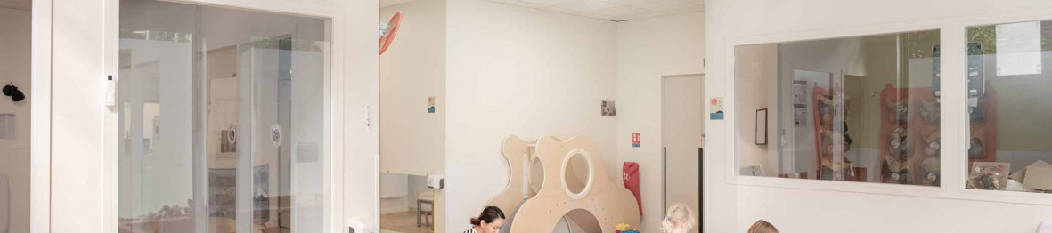 474 - Babilou Clichy Chancé Milly - groupe d'enfants qui jouent 