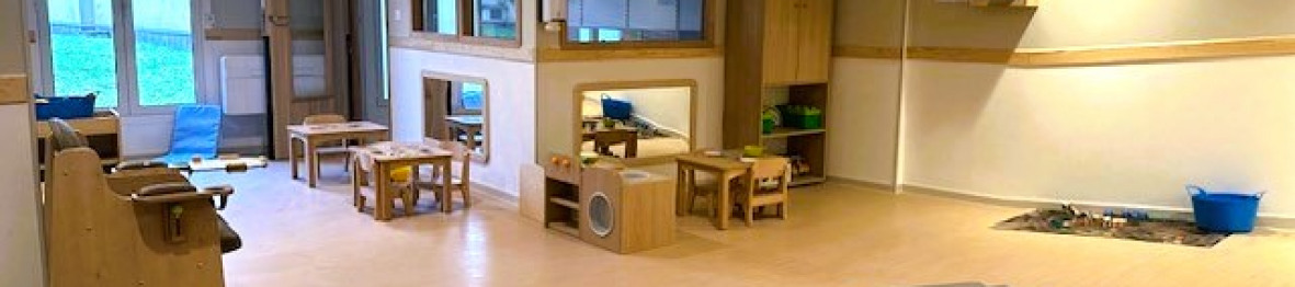 Vue panoramique de la salle d'éveil de la micro-crèche Babilou Villemomble Raincy