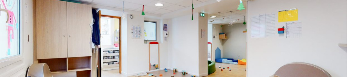 Salle d'activité de la crèche Babilou Saint-Priest Pic et Colegram