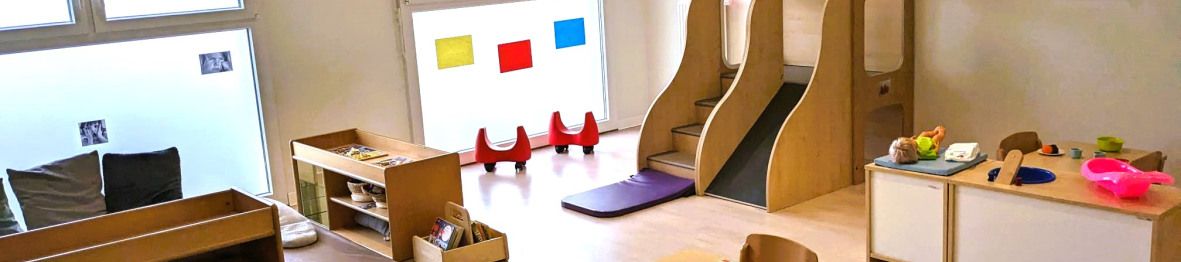 Pièce d'éveil lumineuse au sein de la crèche Esbly Aulnoyes.