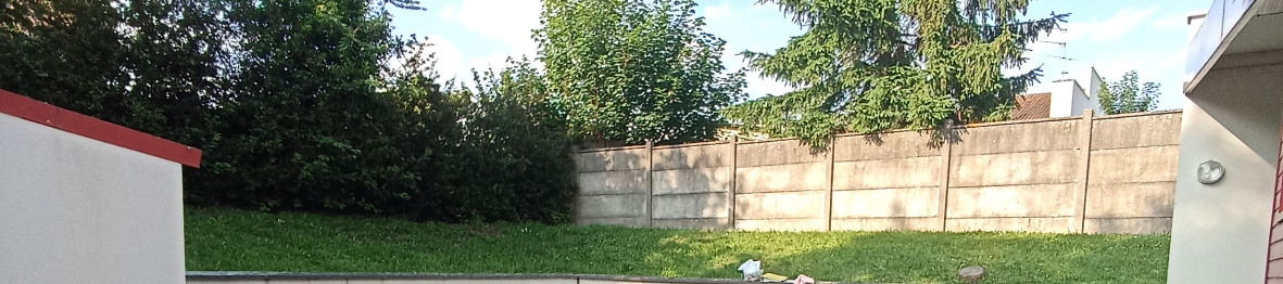 Extérieur avec jeux de la crèche Ormesson Wladimir d'Ormesson