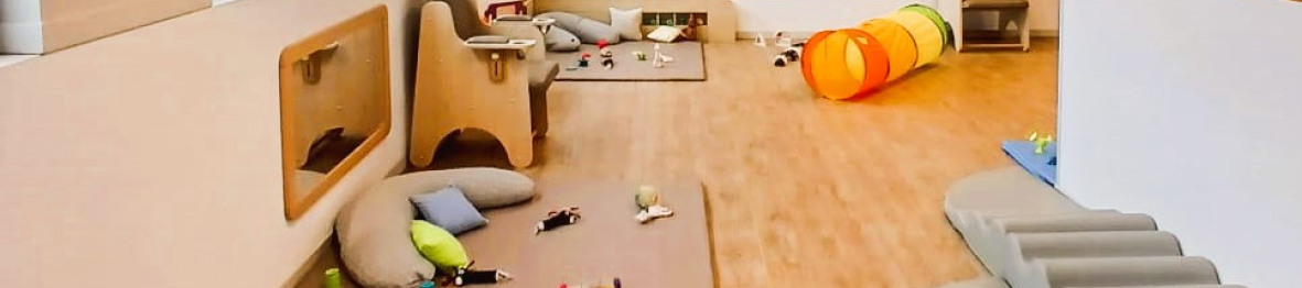 Salle d'éveil au sein de la crèche Babilou Nogent Sémard