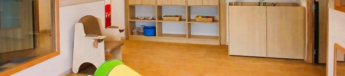 Différents jouets dans la salle d'activité au sein de la crèche Babilou Nogent Sémard