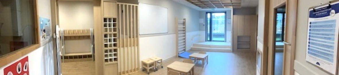 Vue large du hall d'accueil au sein de la Crèche Babilou Tassin Gaulle 2