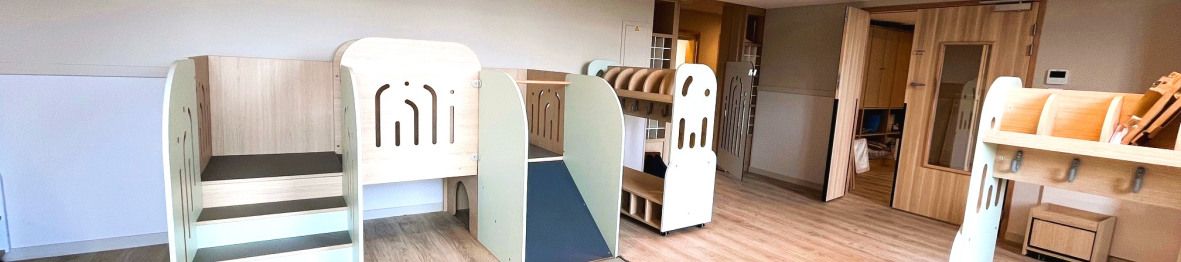 Différents modules de mobilier au sein de la Crèche Babilou Saint-Genis Laval Brignais