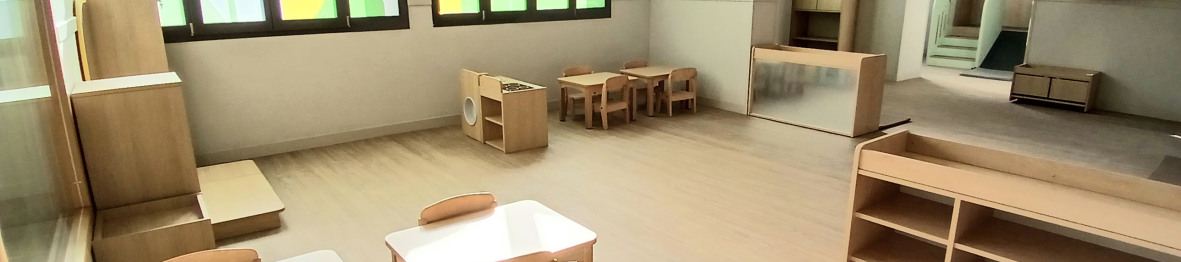 Espace repas au sein de la crèche Babilou Annecy Leroux