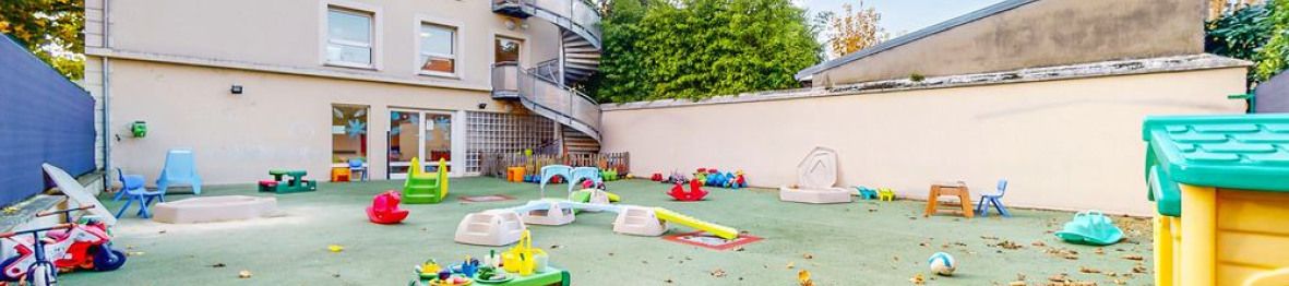 L'extérieur de la crèche