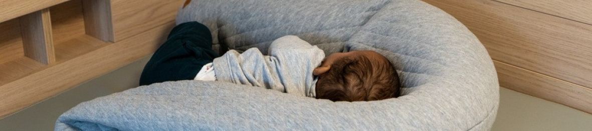 Un enfant en crèche Babilou qui dort