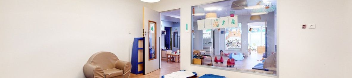 Salle de dortoir en crèche Babilou 