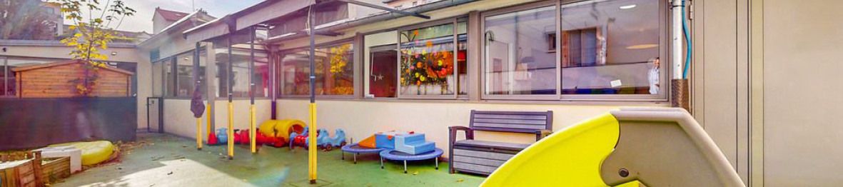 Vue alternative de l'extérieur de la crèche Babilou Montrouge Verdier