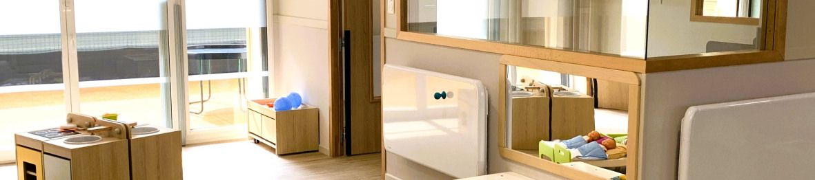 Intérieur de la Crèche Babilou Levallois Vergniaud avec meubles et jouets