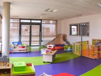 Salle de jeu de la crèche Framboisine Antony