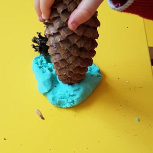 activite-enfant-modelage-2