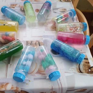 Activite-bouteilles-sensorielles-Babilou