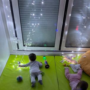 6-Eveil-sensoriel-lumieres-Babilou