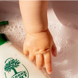 Mains bébé gel lavant bébé