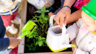 photo enfants activité potager